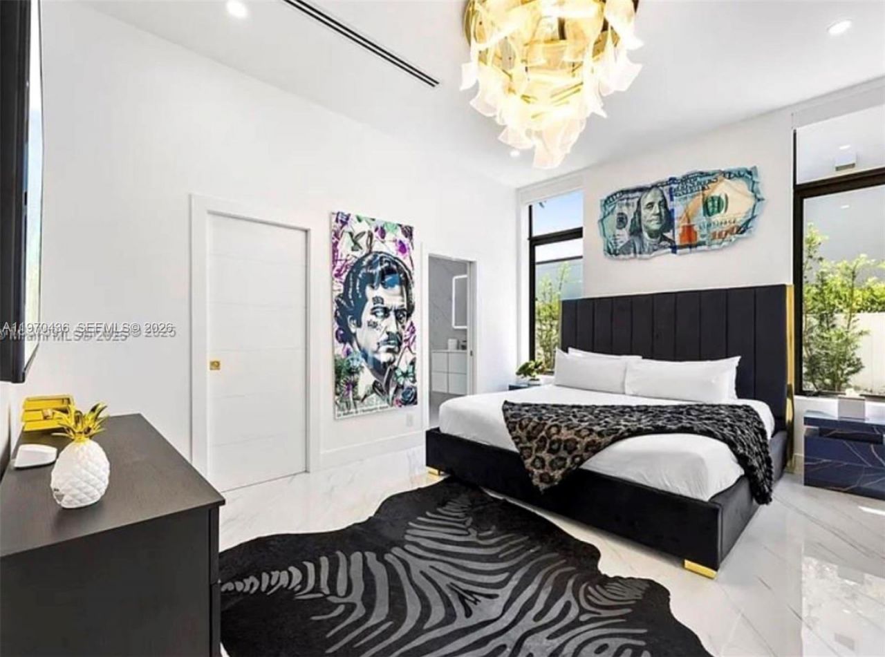 2225 NE 19th St , Fort Lauderdale, FL 33305 Photo