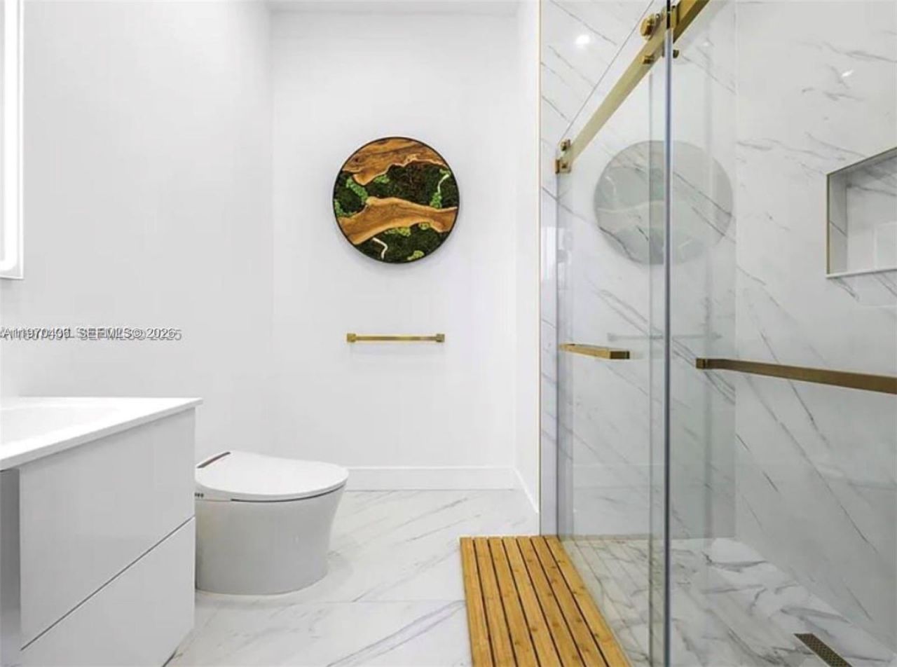 2225 NE 19th St , Fort Lauderdale, FL 33305 Photo