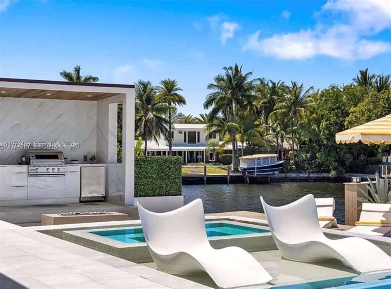 2225 NE 19th St, Fort Lauderdale, FL 33305 Photo