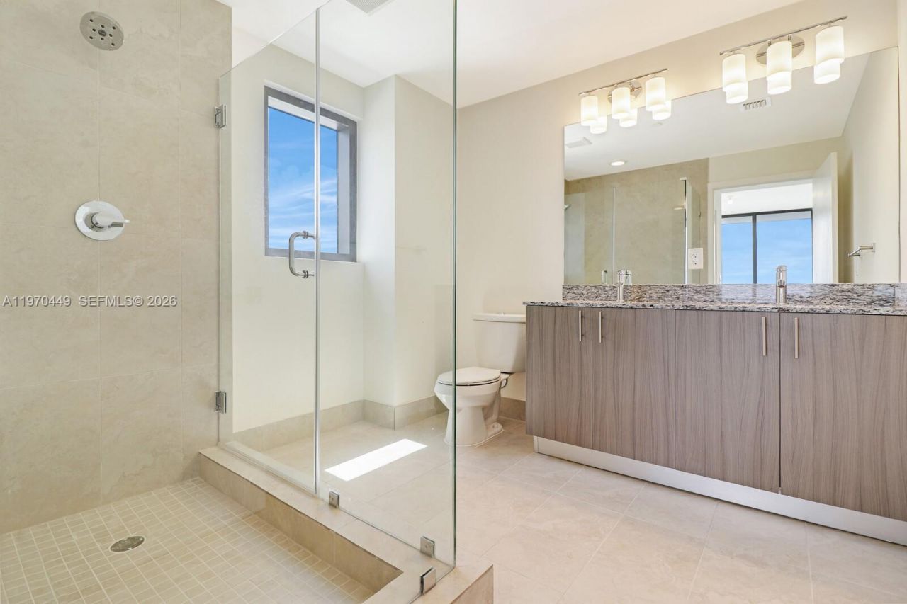 5350 NW 84th Ave , Unit 601, Doral, FL 33166 Photo