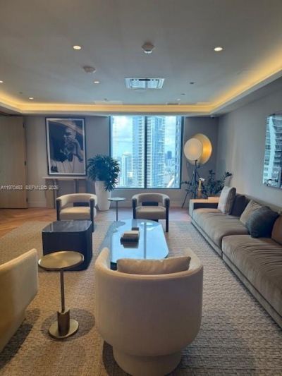 121 NE 5th St , Unit 2504, Miami, FL 33132 Photo