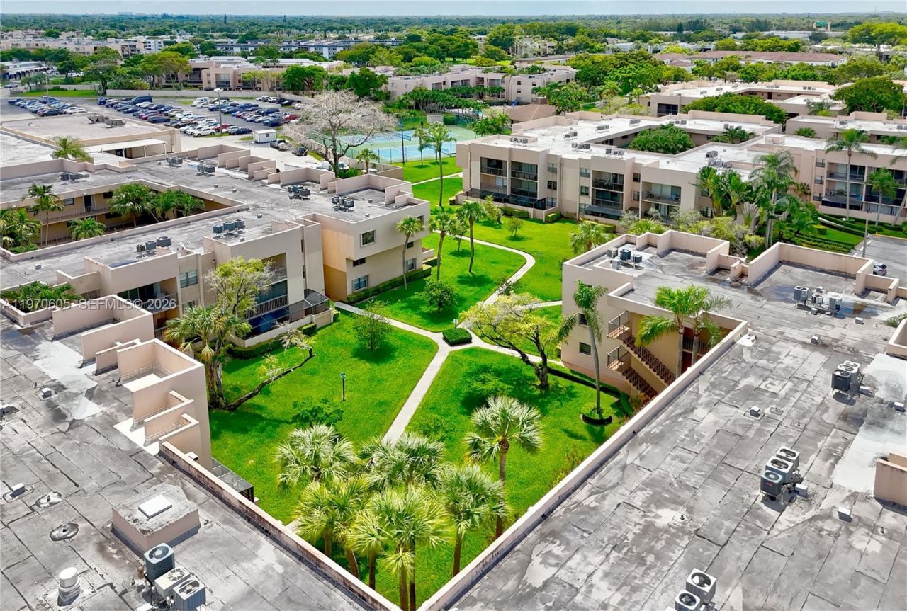 10525 SW 112th Ave, Unit 117, Miami, FL 33176 Photo