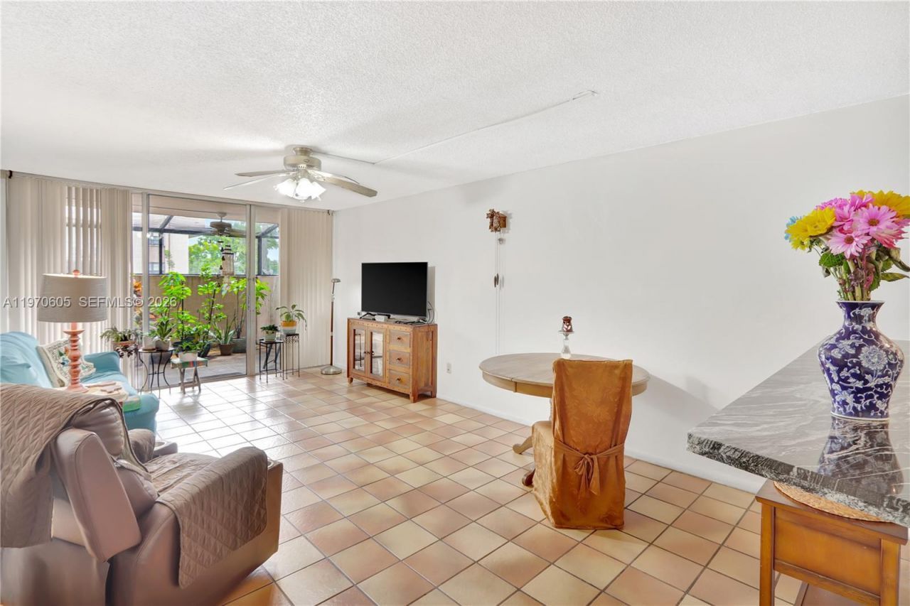 10525 SW 112th Ave, Unit 117, Miami, FL 33176 Photo