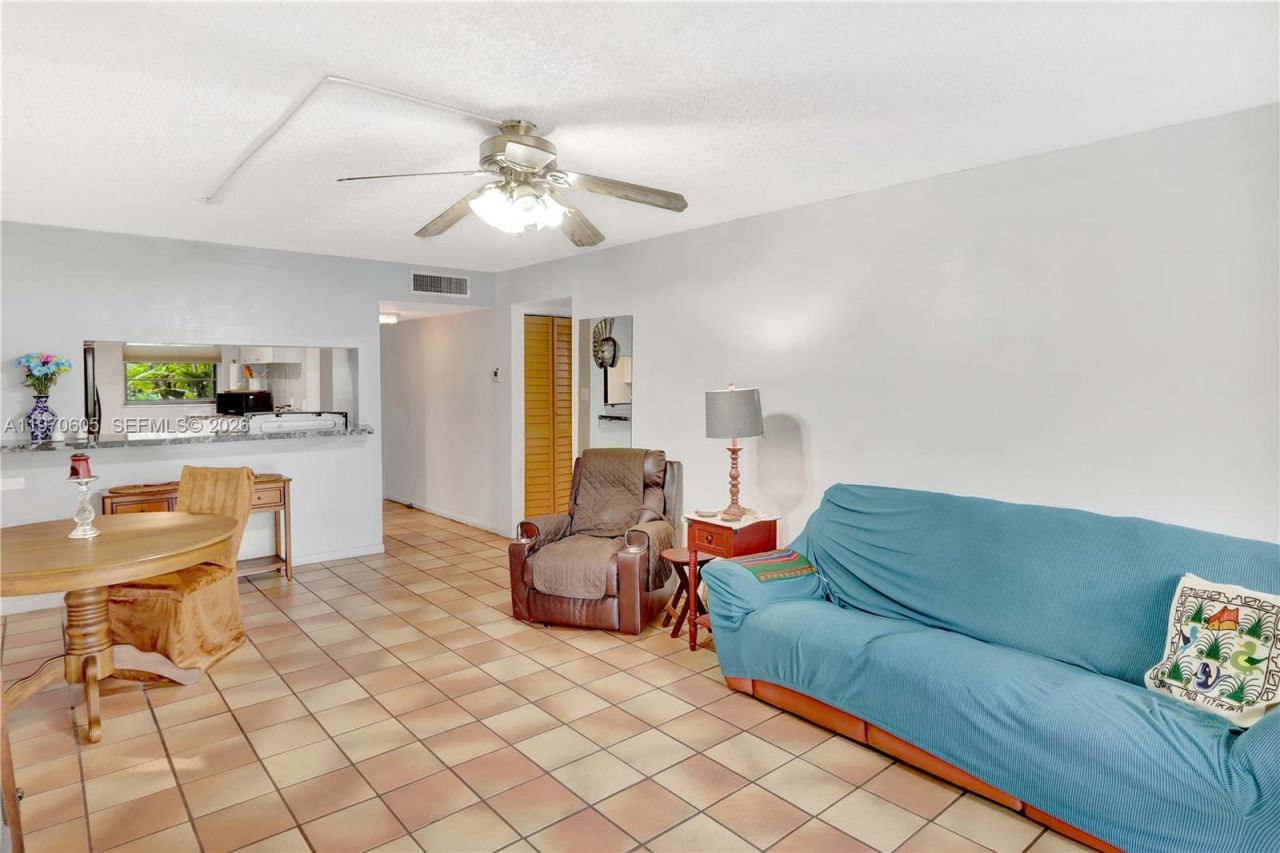 10525 SW 112th Ave, Unit 117, Miami, FL 33176 Photo