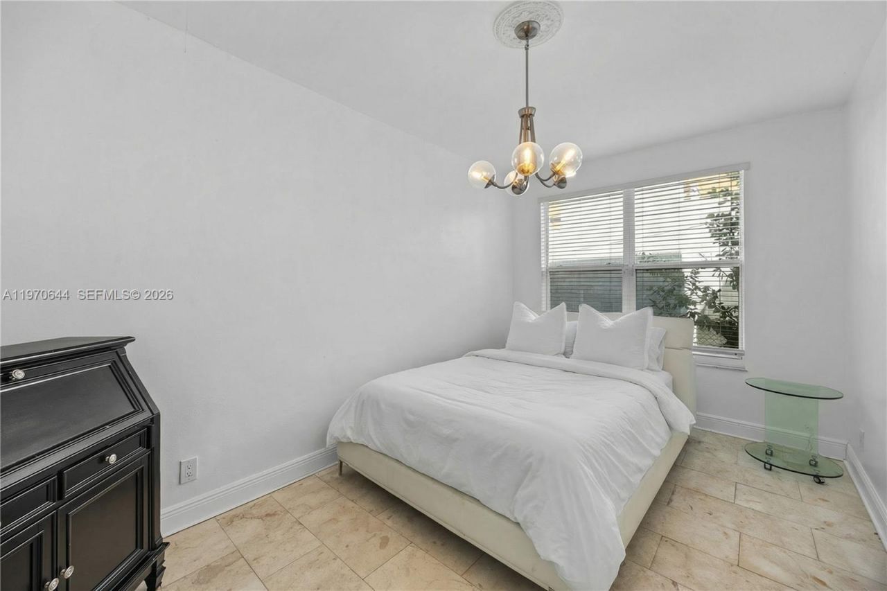4215 Sheridan Ave , Unit 3, Miami Beach, FL 33140 Photo