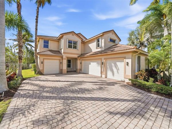 1887 Harbor View Cir, Weston, FL 33327