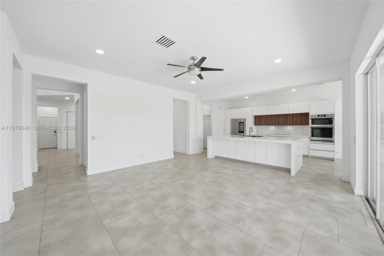 1887 Harbor View Cir, Weston, FL 33327 Photo