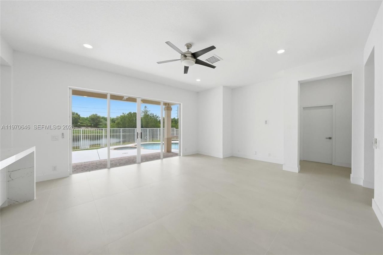 1887 Harbor View Cir, Weston, FL 33327 Photo