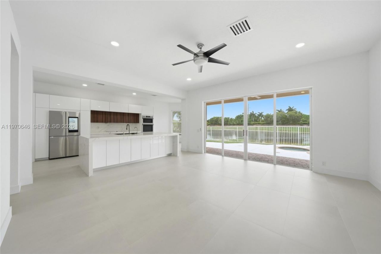 1887 Harbor View Cir, Weston, FL 33327 Photo
