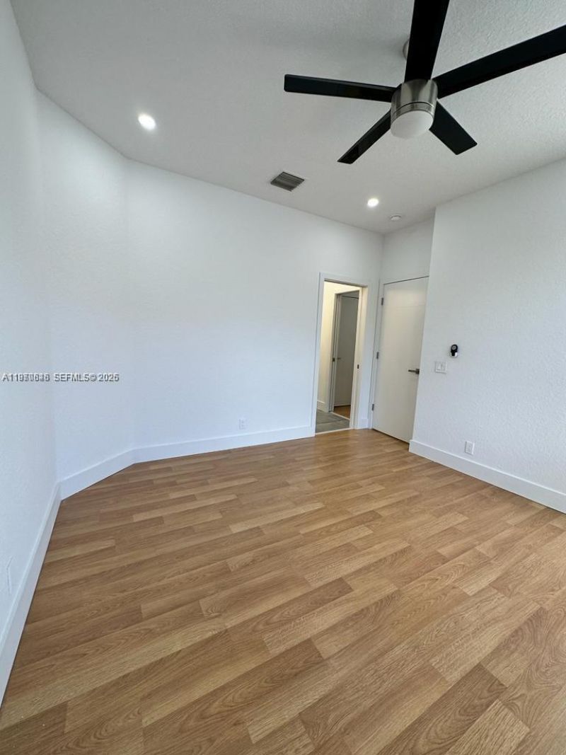 1887 Harbor View Cir, Weston, FL 33327 Photo