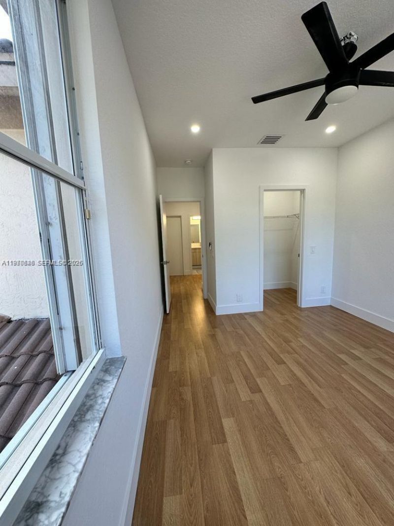 1887 Harbor View Cir, Weston, FL 33327 Photo