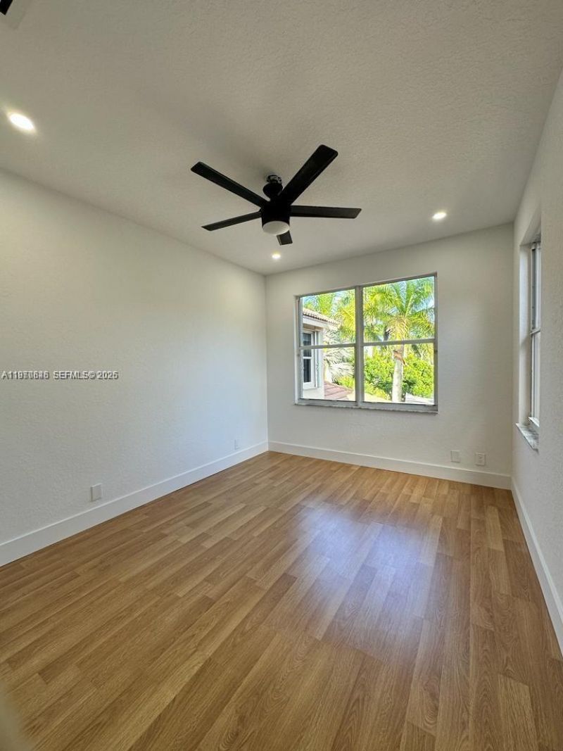 1887 Harbor View Cir, Weston, FL 33327 Photo