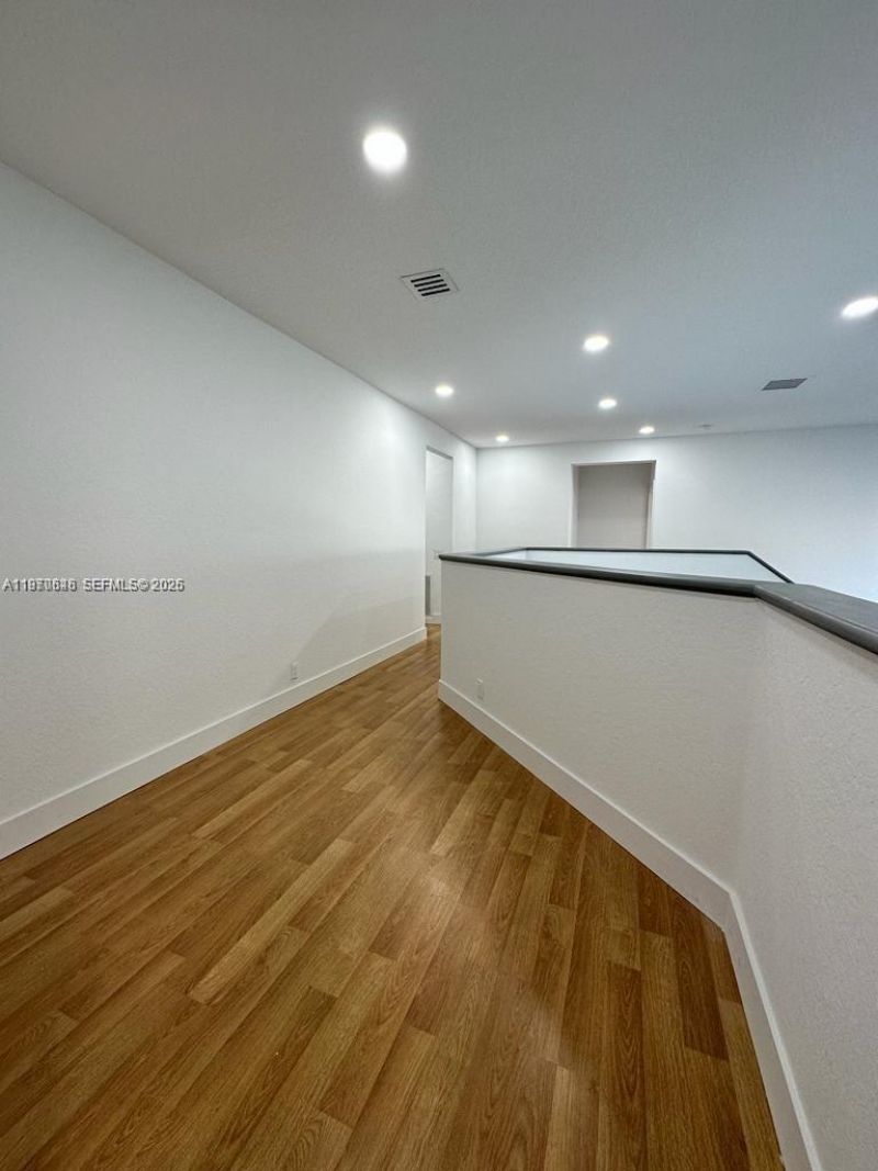 1887 Harbor View Cir, Weston, FL 33327 Photo