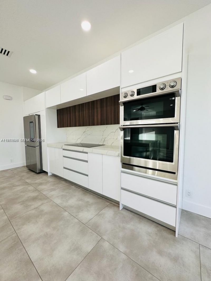 1887 Harbor View Cir, Weston, FL 33327 Photo