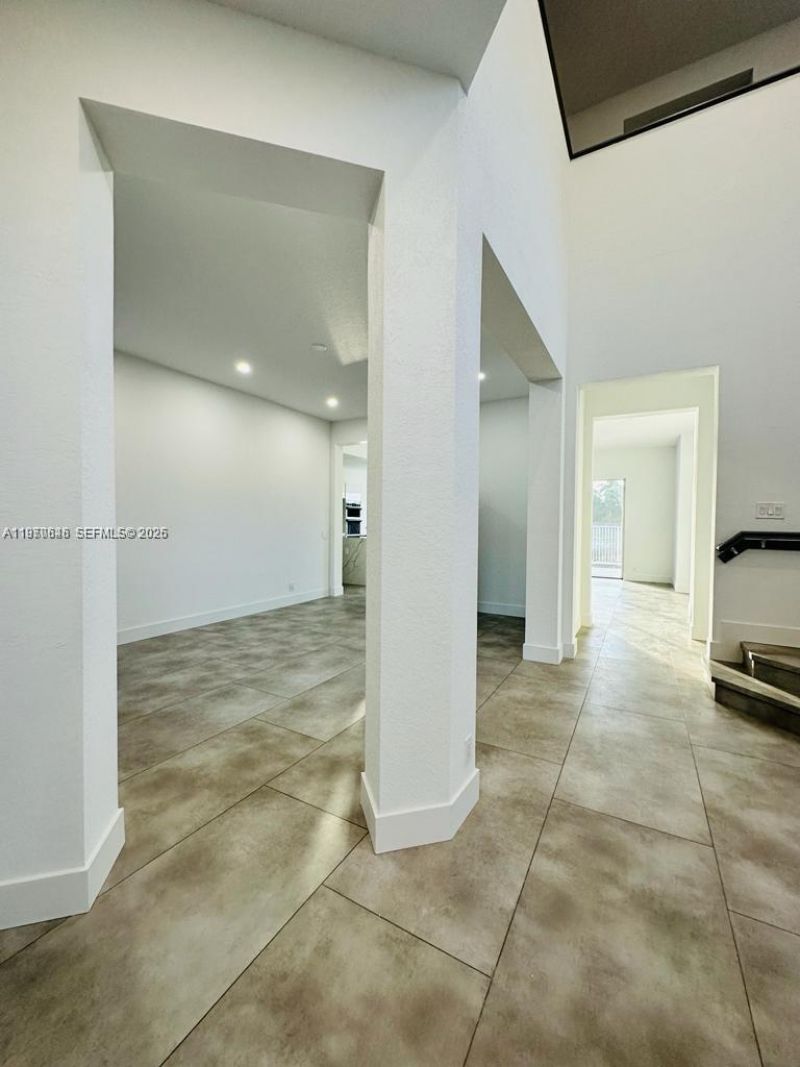 1887 Harbor View Cir, Weston, FL 33327 Photo