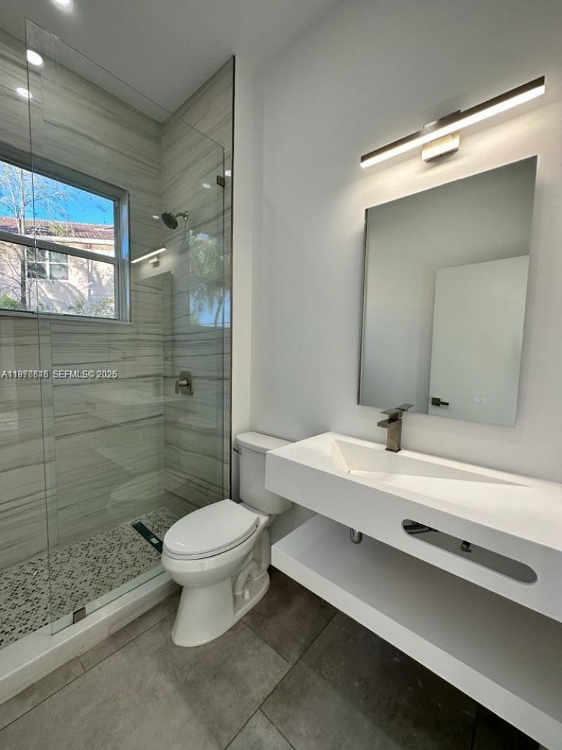 1887 Harbor View Cir, Weston, FL 33327 Photo