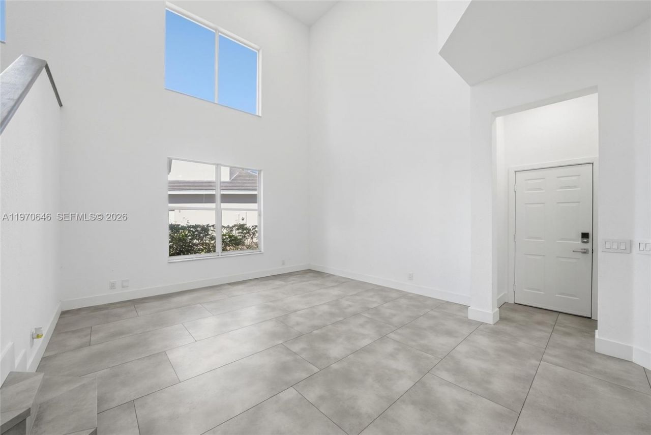 1887 Harbor View Cir, Weston, FL 33327 Photo