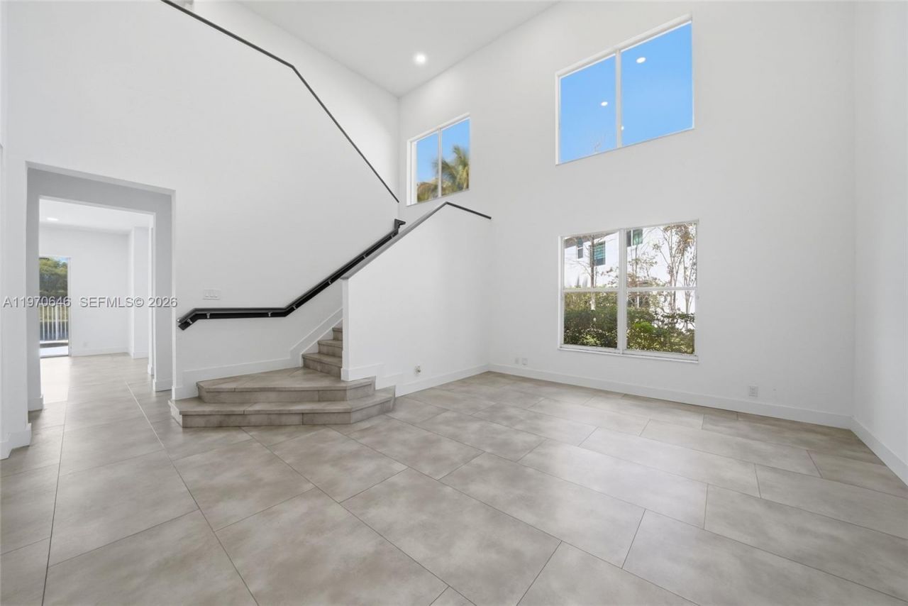 1887 Harbor View Cir, Weston, FL 33327 Photo