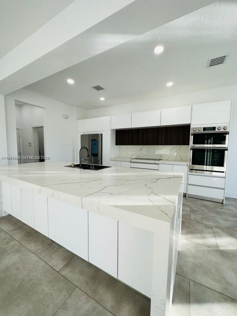 1887 Harbor View Cir, Weston, FL 33327 Photo