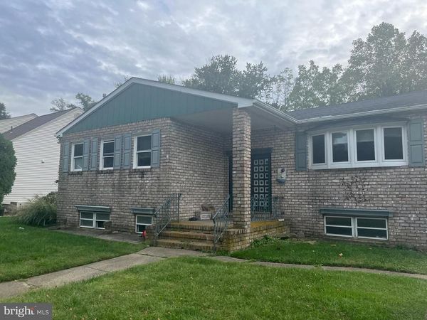 706 FOX COURT, LANGHORNE, PA 19047