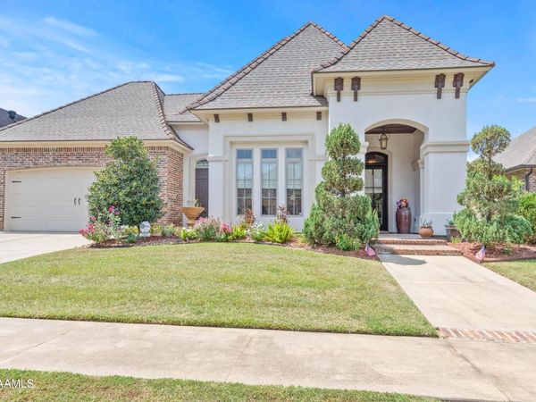 203 Rue De Frejus , Broussard, LA 70518