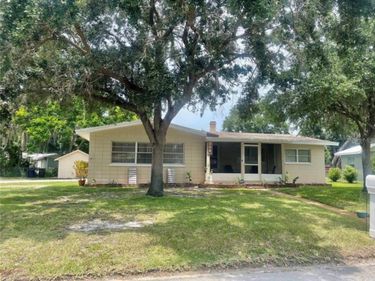 208 LAKE DALE DR, AUBURNDALE, FL 33823