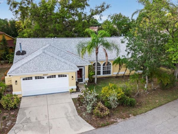 4667 HAMLETS GROVE DRIVE, SARASOTA, FL 34235