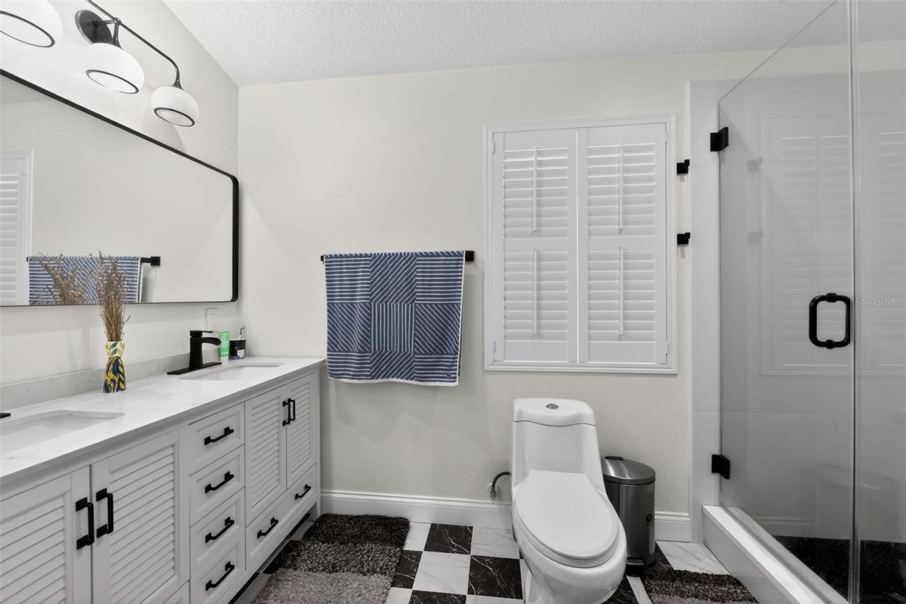 4667 Hamlets Grove Drive, Sarasota, FL 34235 Photo