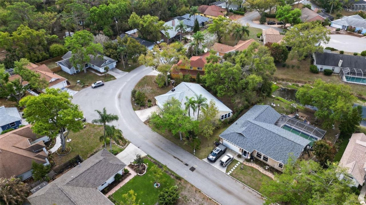 4667 Hamlets Grove Drive, Sarasota, FL 34235 Photo