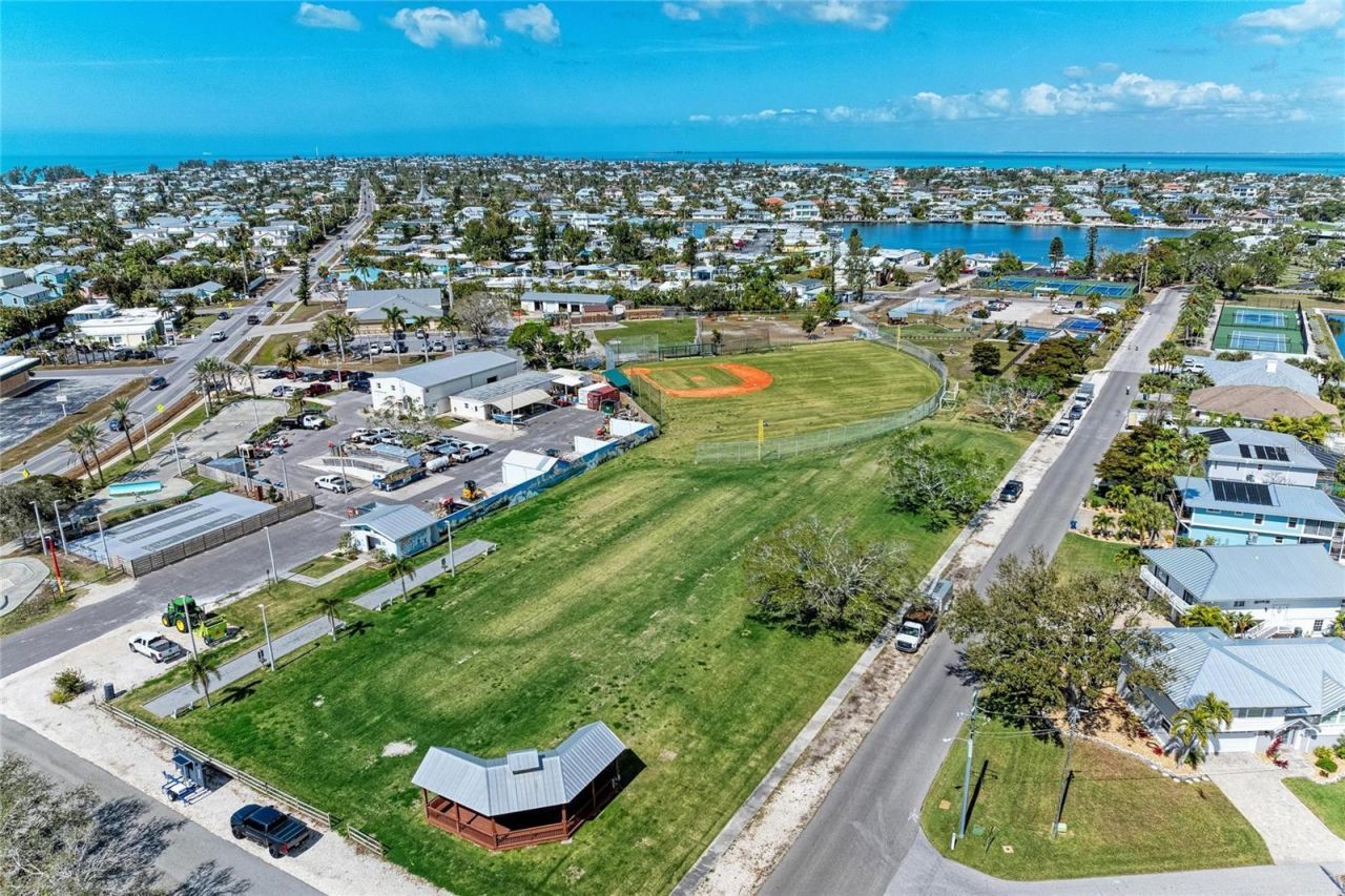 6250 Holmes Boulevard, Unit 56, Holmes Beach, FL 34217 Photo