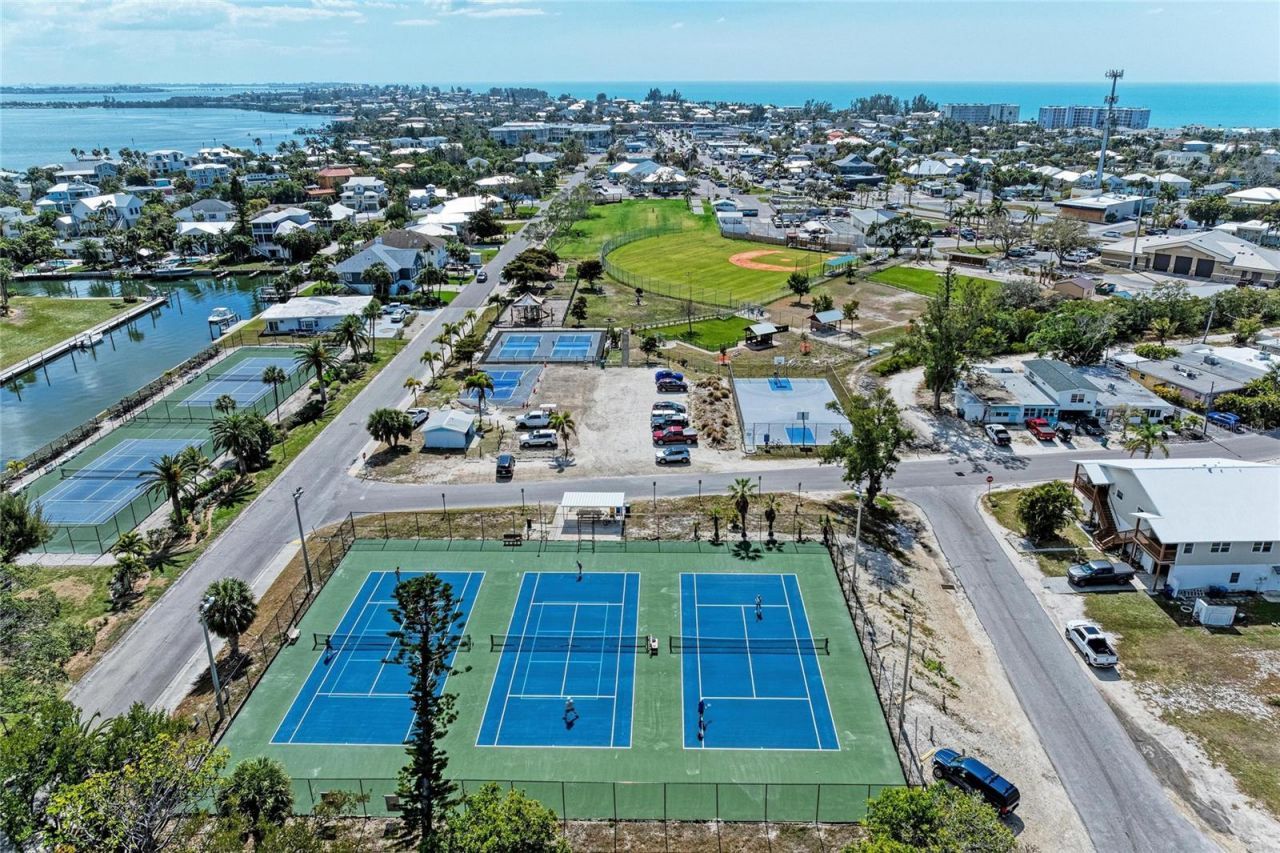 6250 Holmes Boulevard, Unit 56, Holmes Beach, FL 34217 Photo