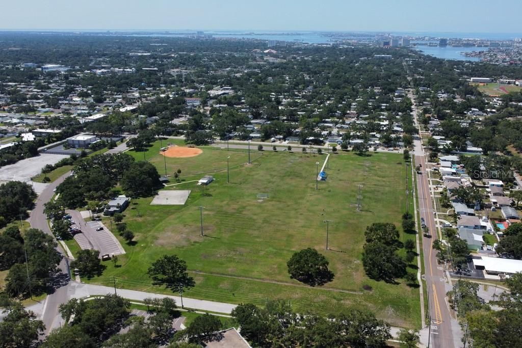 1826 Country Club Road N, Saint Petersburg, FL 33710 Photo