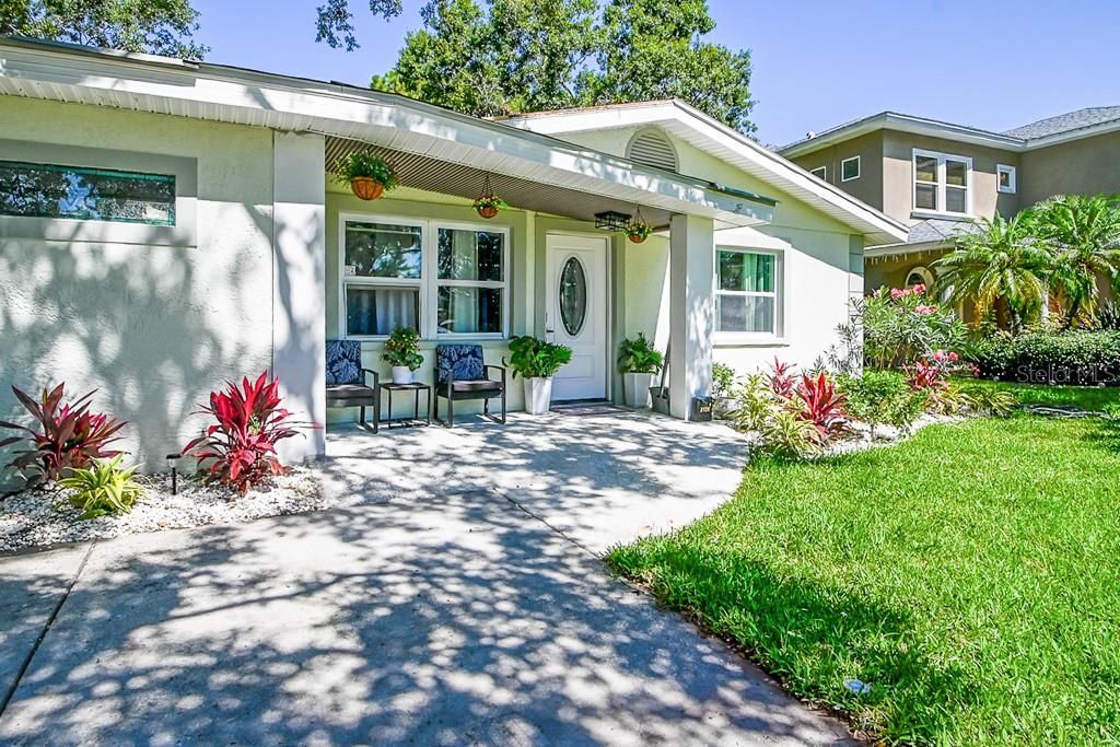 1826 Country Club Road N, Saint Petersburg, FL 33710 Photo