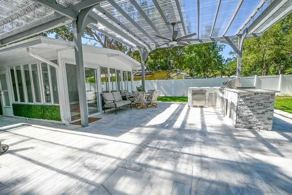 1826 Country Club Road N, Saint Petersburg, FL 33710 Photo