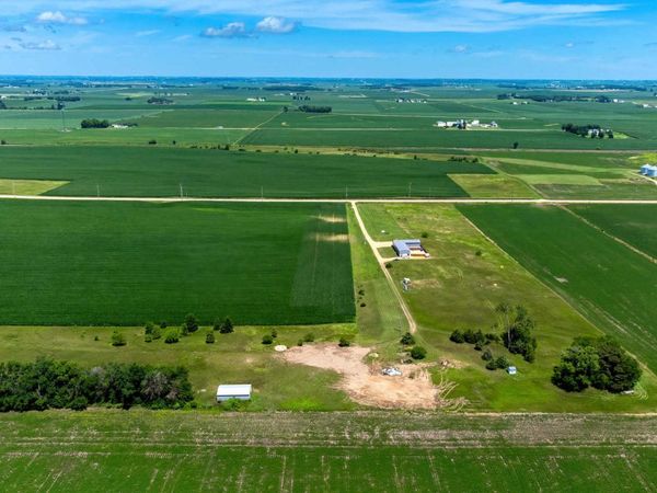 1811 245TH Street, Calamus, IA 52729