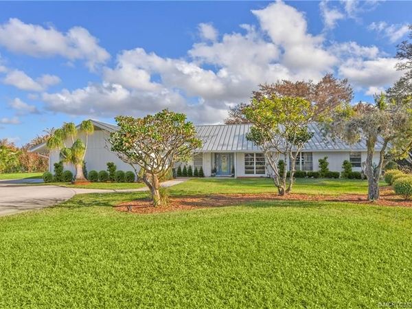 594 SW Thornhill Lane, Palm City, FL 34990