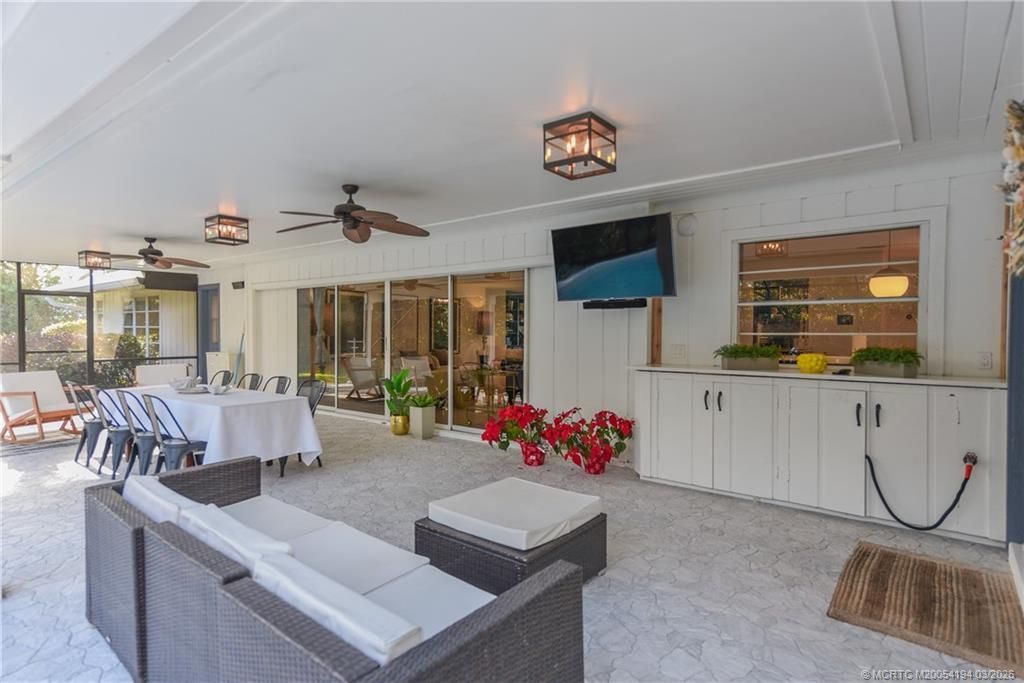 594 SW Thornhill Lane, Palm City, FL 34990 Photo