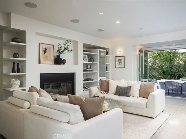 2618 Cove Street, Corona Del Mar, CA 92625