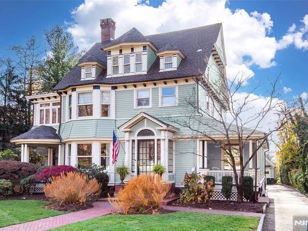 120 W Ridgewood Avenue, RIDGEWOOD, NJ 07450