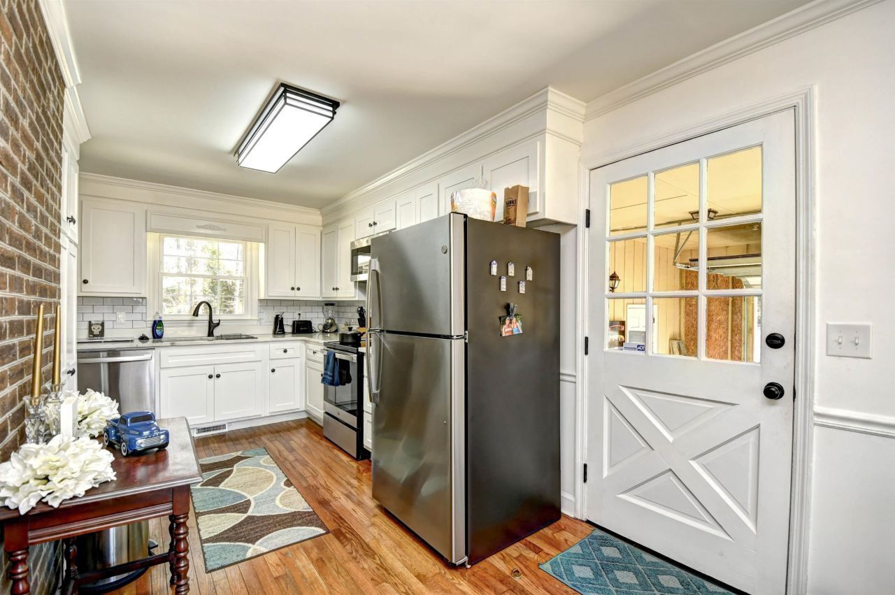 4935 Meadow St. Photo 10