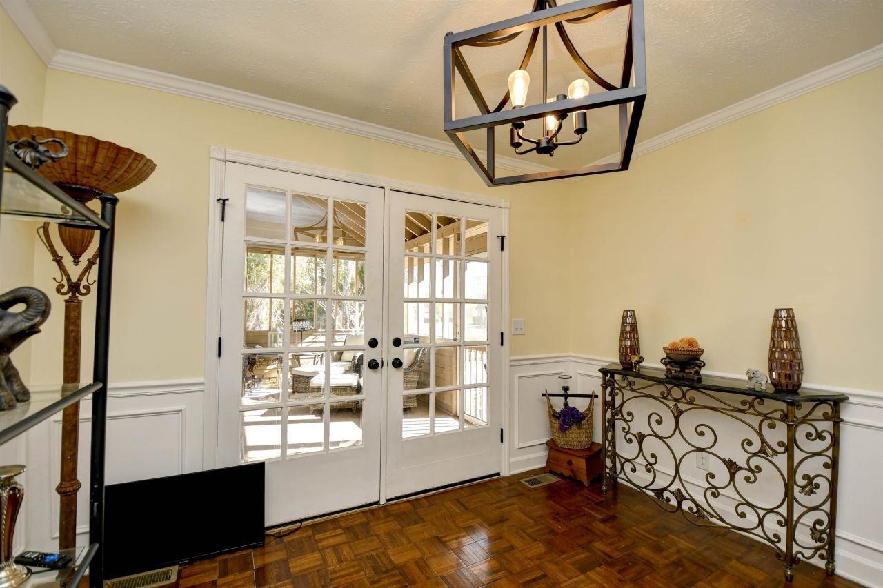 4935 Meadow St. Photo 14