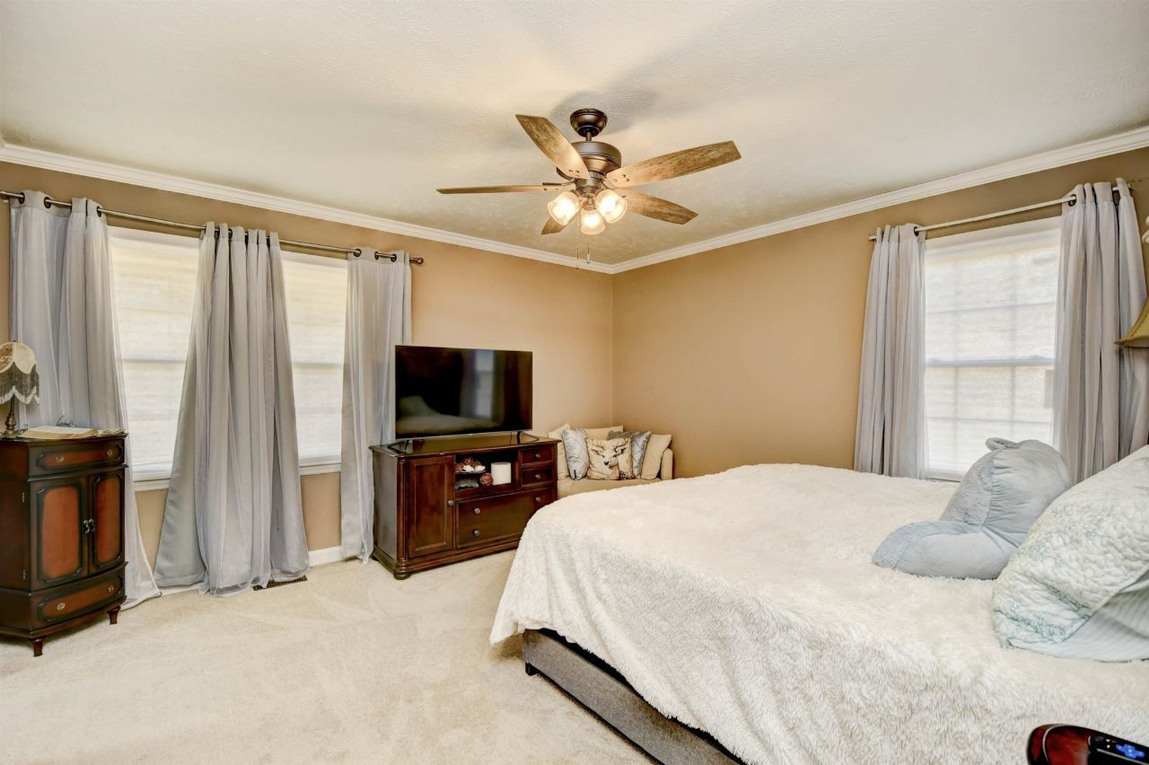 4935 Meadow St. Photo 17