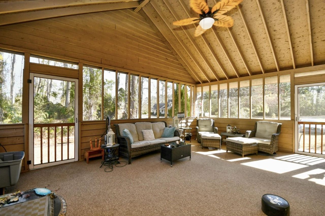 4935 Meadow St. Photo 29