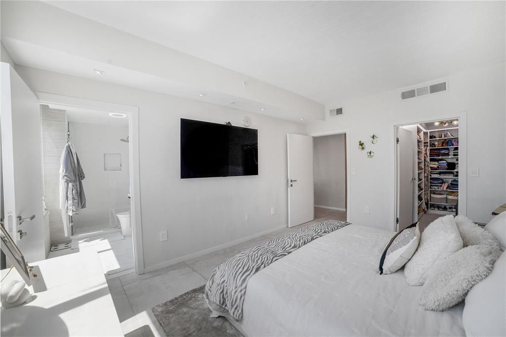 1900 N Bayshore Drive, Unit 4411, Miami, FL 33132 Photo