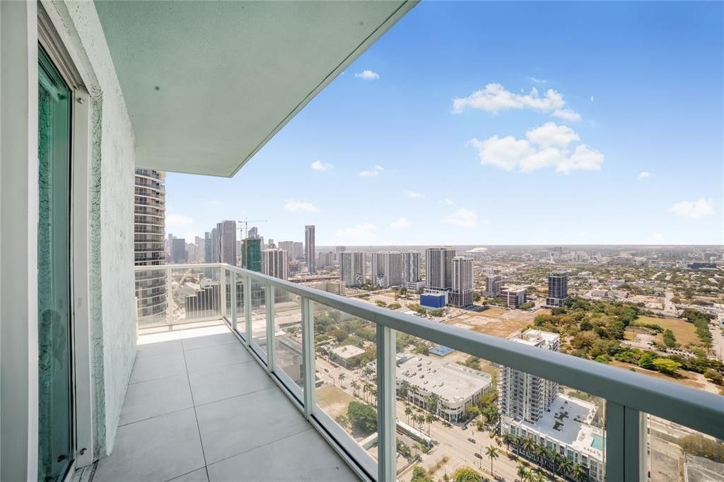 1900 N Bayshore Drive, Unit 4411, Miami, FL 33132 Photo