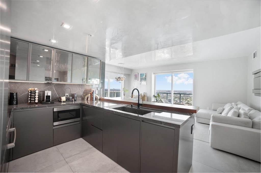 1900 N Bayshore Drive, Unit 4411, Miami, FL 33132 Photo