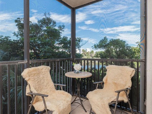 20379 W Country Club Dr, Unit 332, Aventura, FL 33180