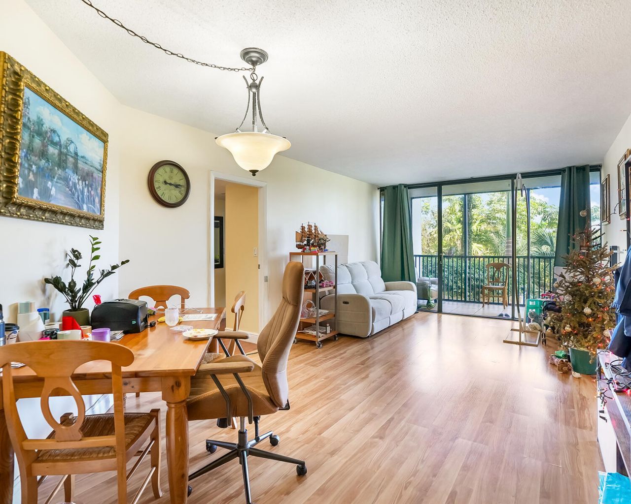 20379 W Country Club Drive, Unit 332, Aventura, FL 33180 Photo