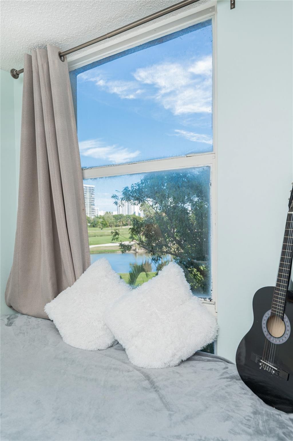 20379 W Country Club Dr, Unit 332, Aventura, FL 33180 Photo