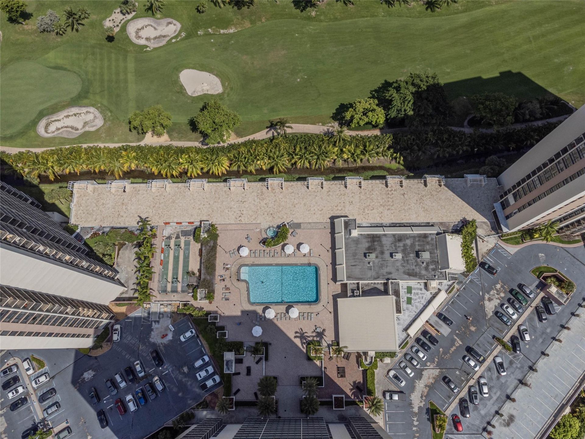 20379 W Country Club Drive, Unit 332, Aventura, FL 33180 Photo